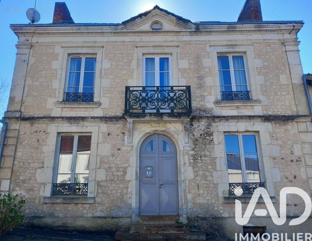 Photo 1 - Maison à BEAUMONT-LES-AUTELS