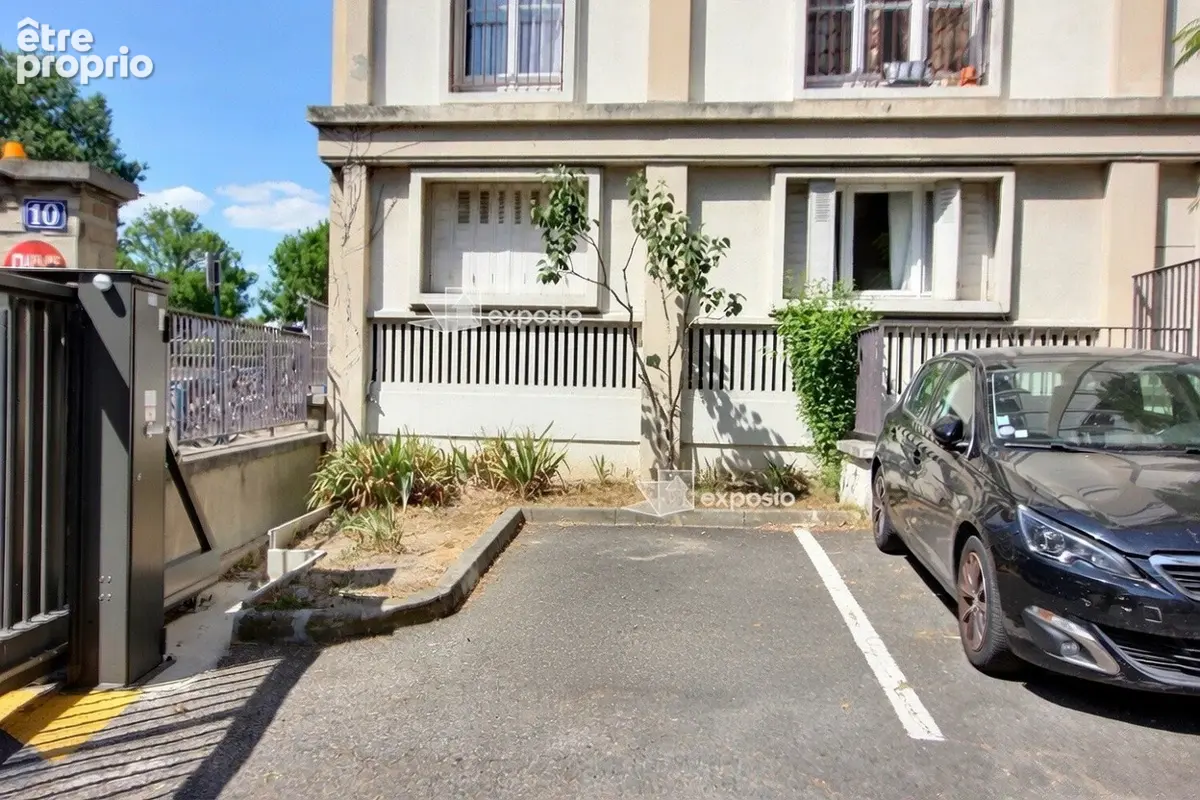 Photo Parking à Pantin au prix de 12 000€
