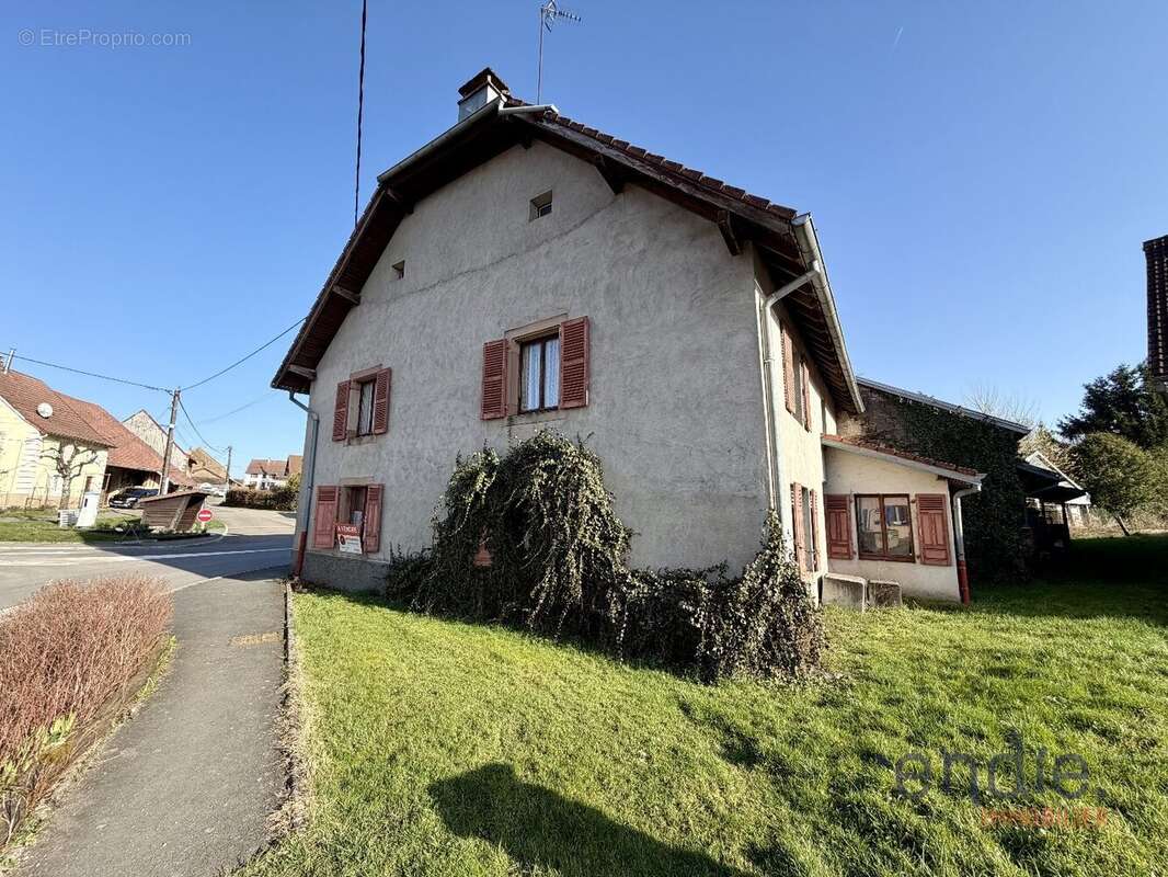 Maison à BUC
