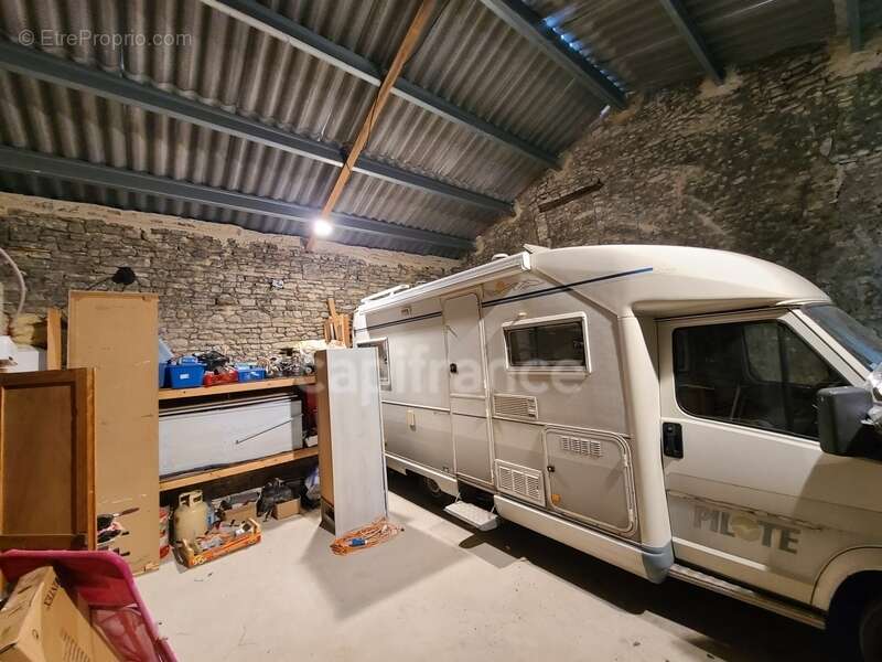 Maison charentaise LA BROUSSE proche Matha (17) - photo 21