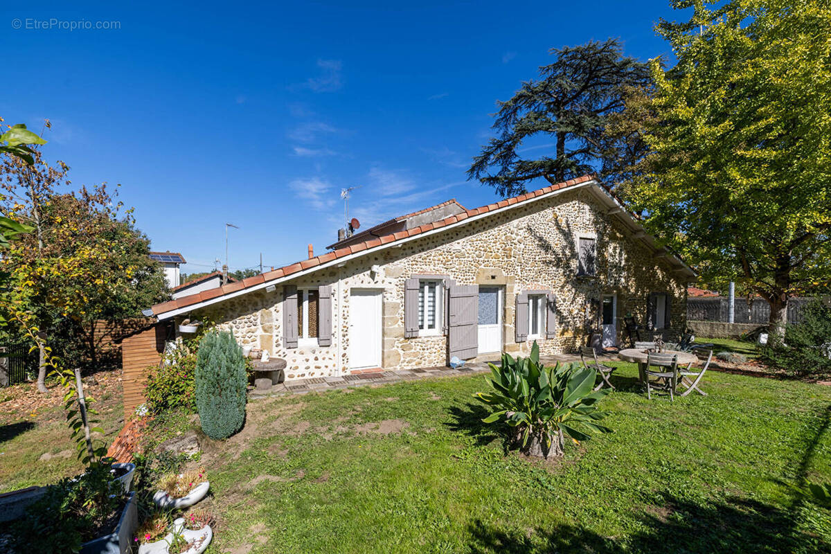 Maison à AIRE-SUR-L'ADOUR