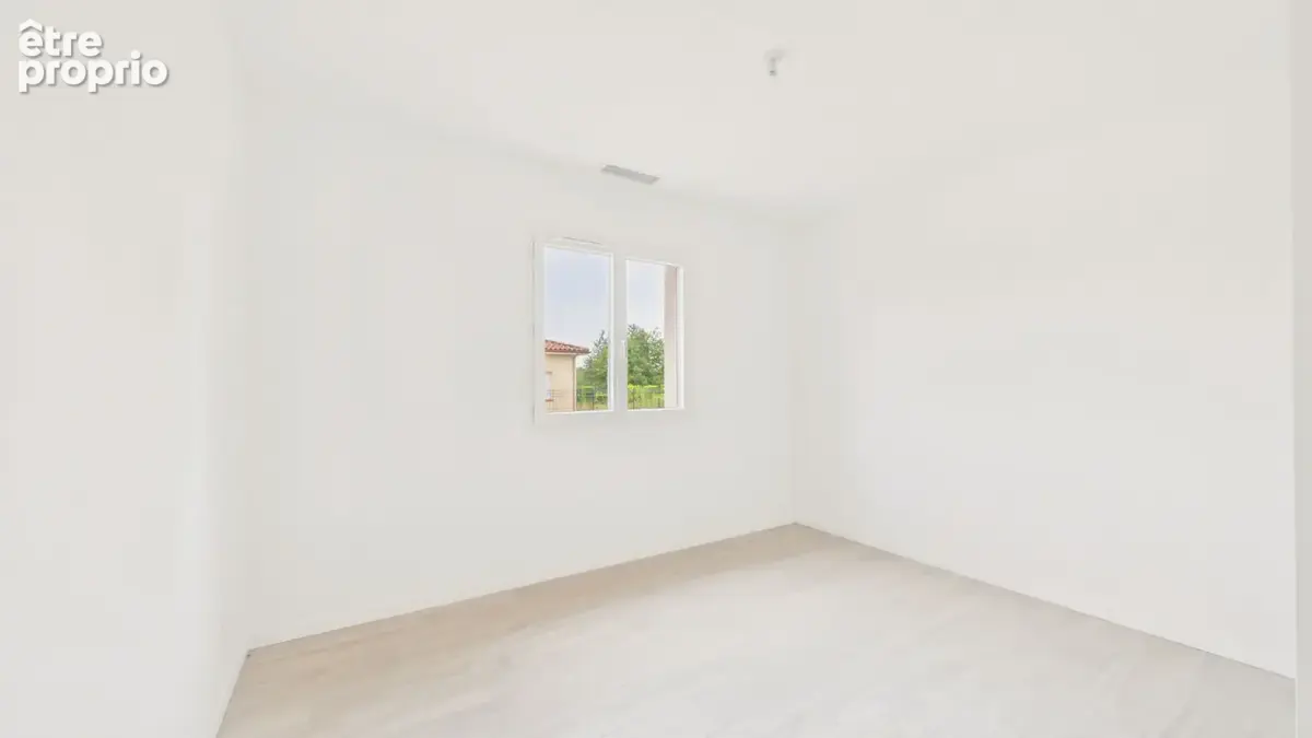 Maison neuve de plain pied à Saint Etienne De Tulmont T5 118 m² - photo 12