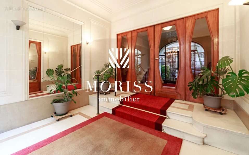 Appartement à PARIS-17E