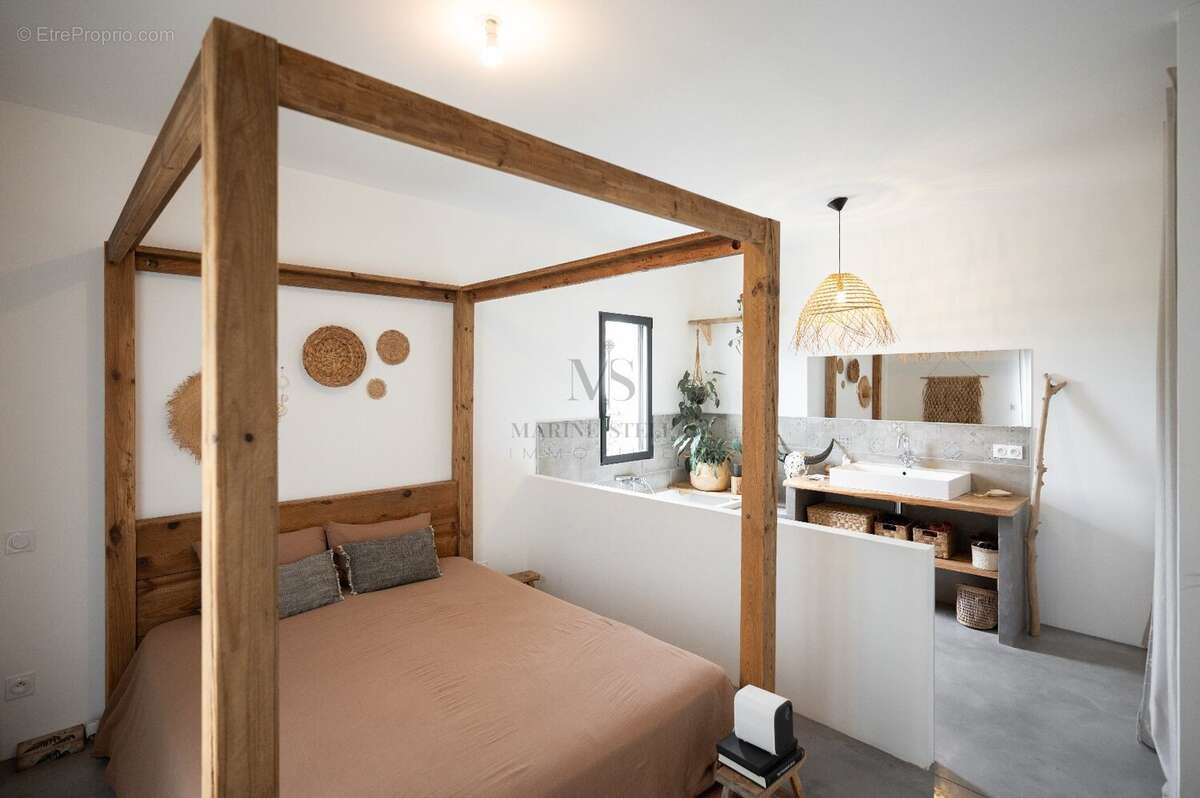 Maison à BESSAN