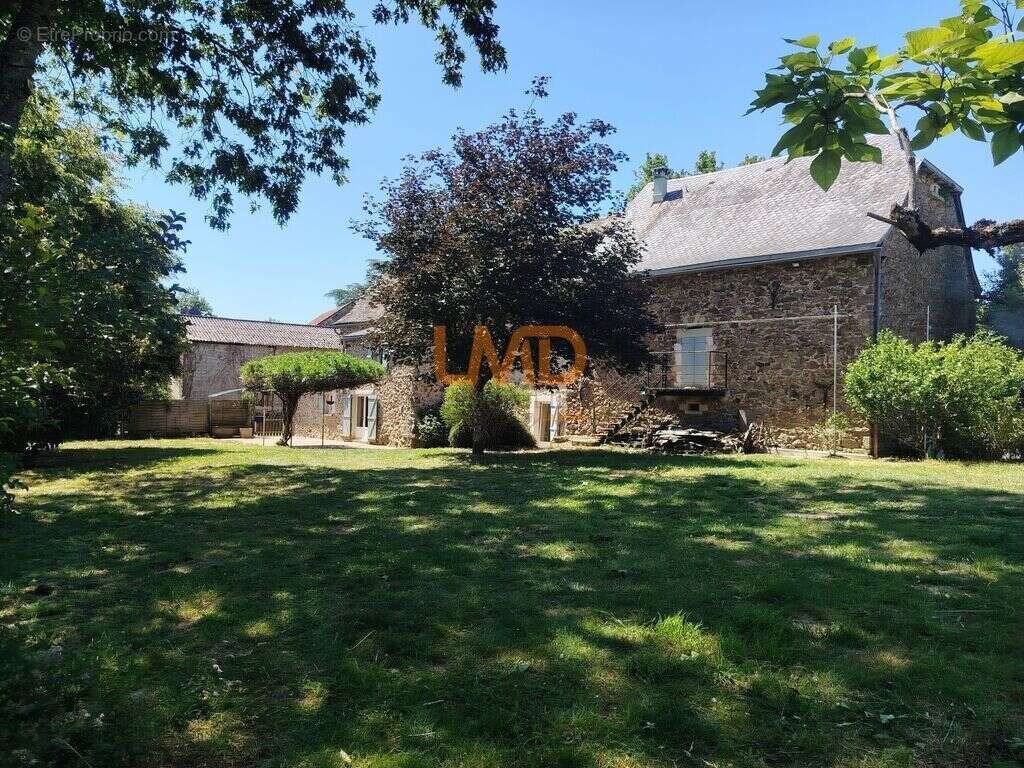 Grande maison en pierres - photo 14