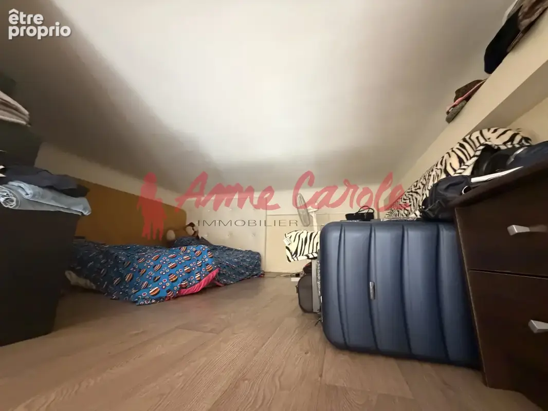 2 p 25 M2 idéalement située - photo 9