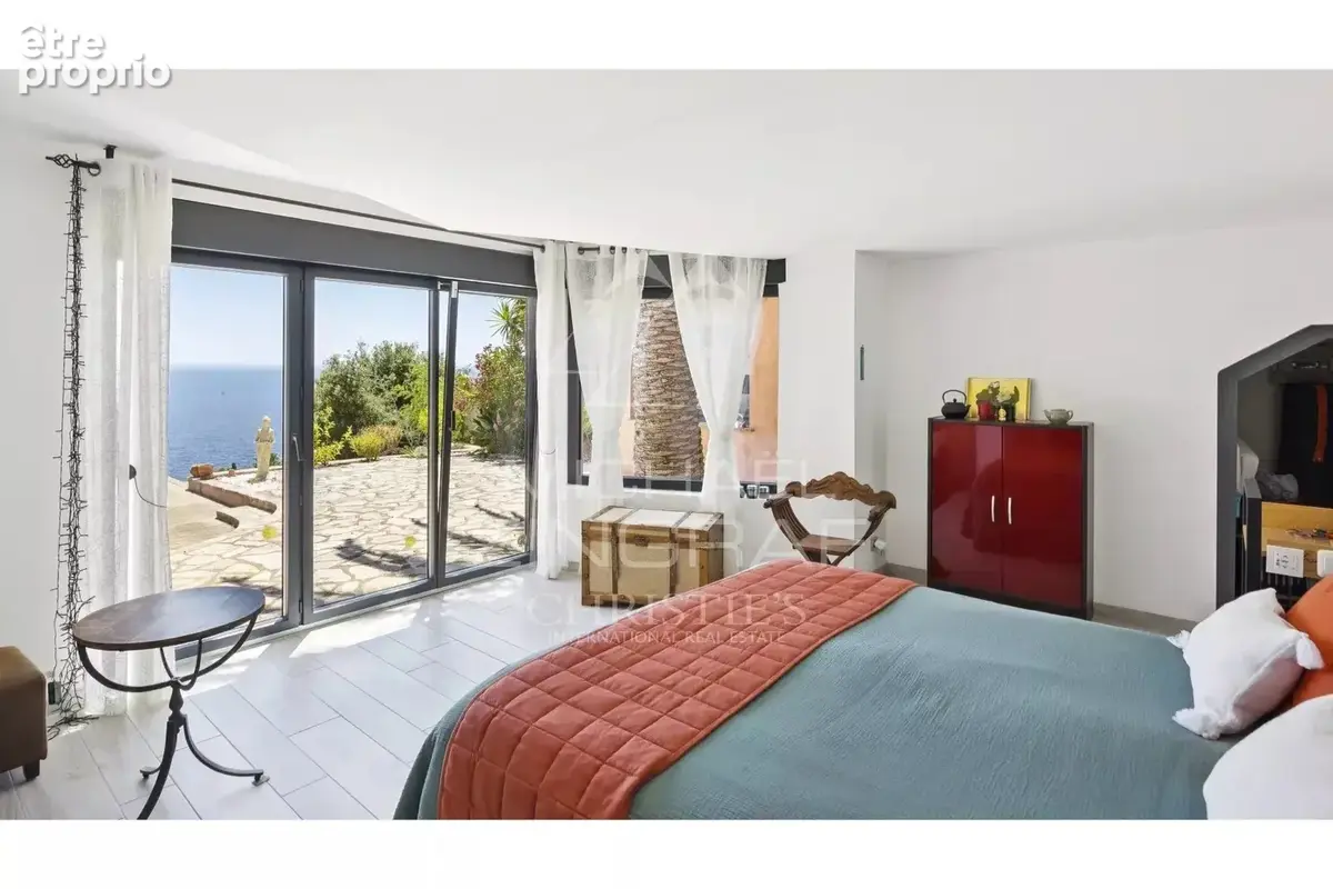 Propriété rénovée avec vue mer imprenable - photo 7