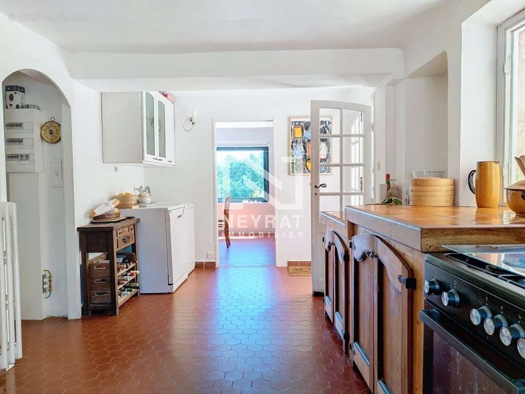 Fayence - authentique mas provencal - 13.000m² de terrain agricole - photo 11