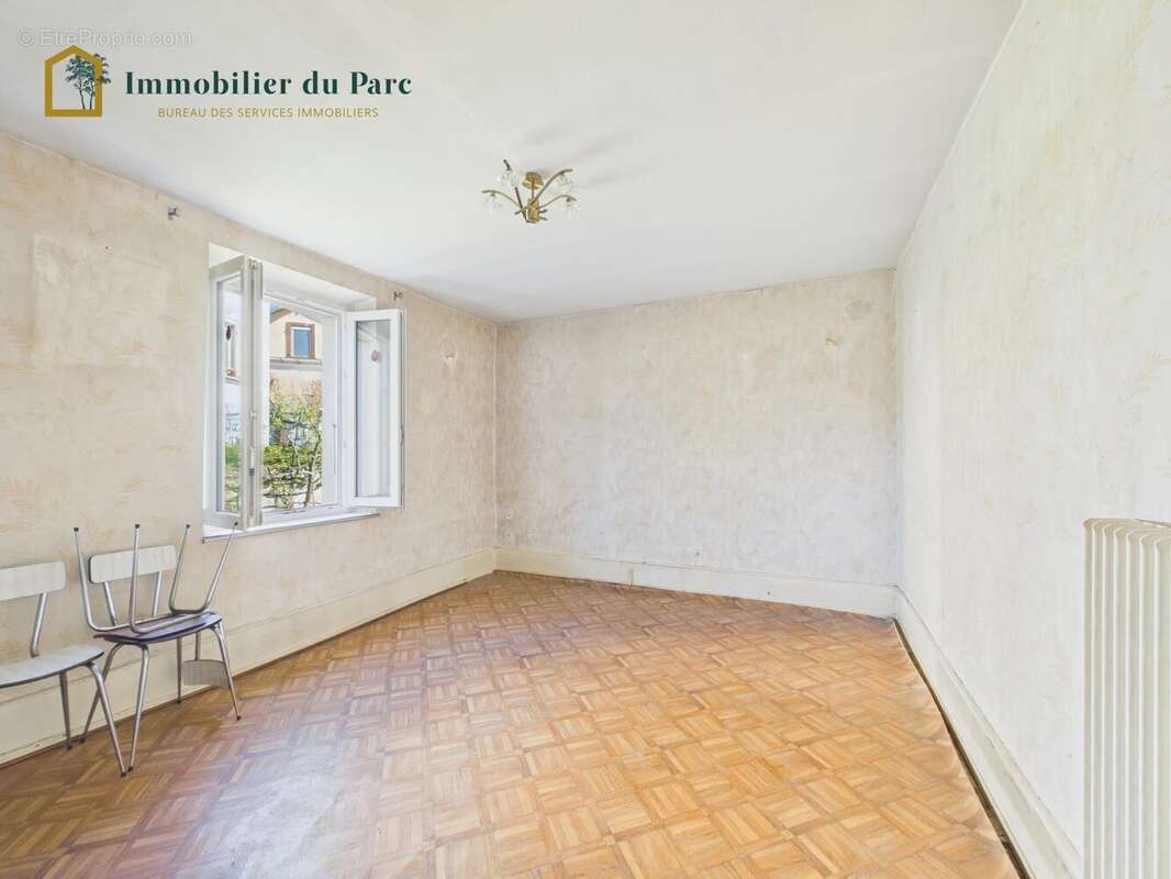 Maison à AUDINCOURT