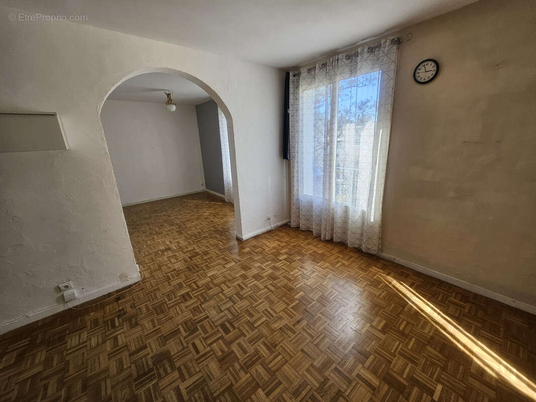 Appartement à MARSEILLE-13E