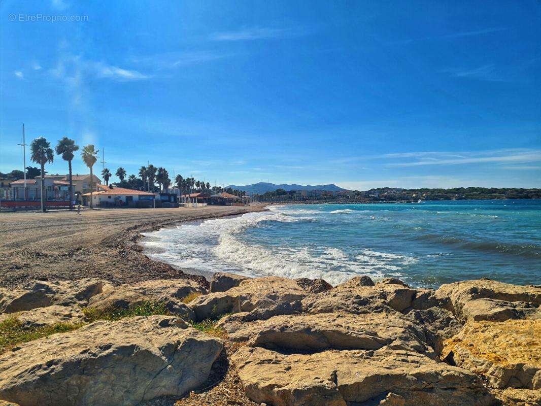 Appartement à SIX-FOURS-LES-PLAGES