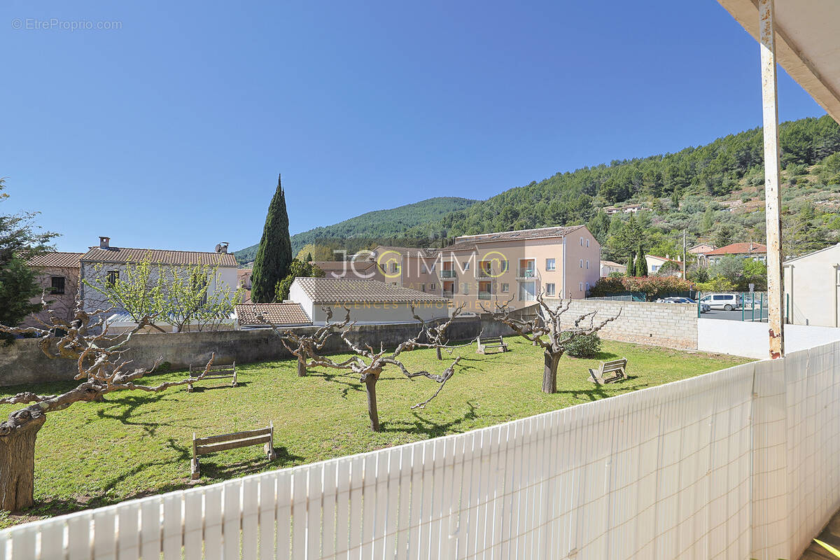 Appartement à CUERS