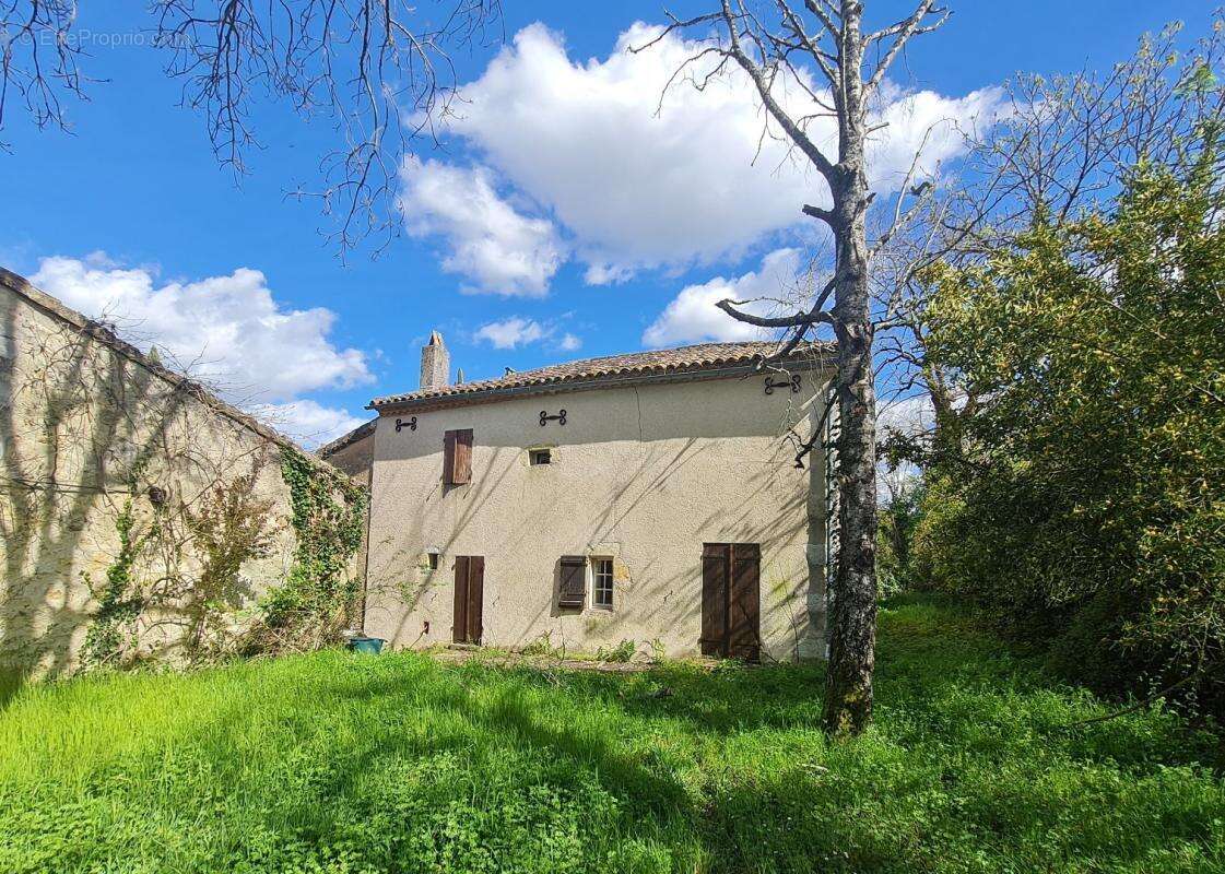 Maison à SAINT-PUY