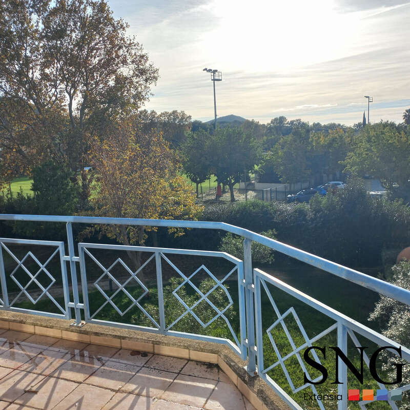 Appartement à SAINT-CYR-SUR-MER