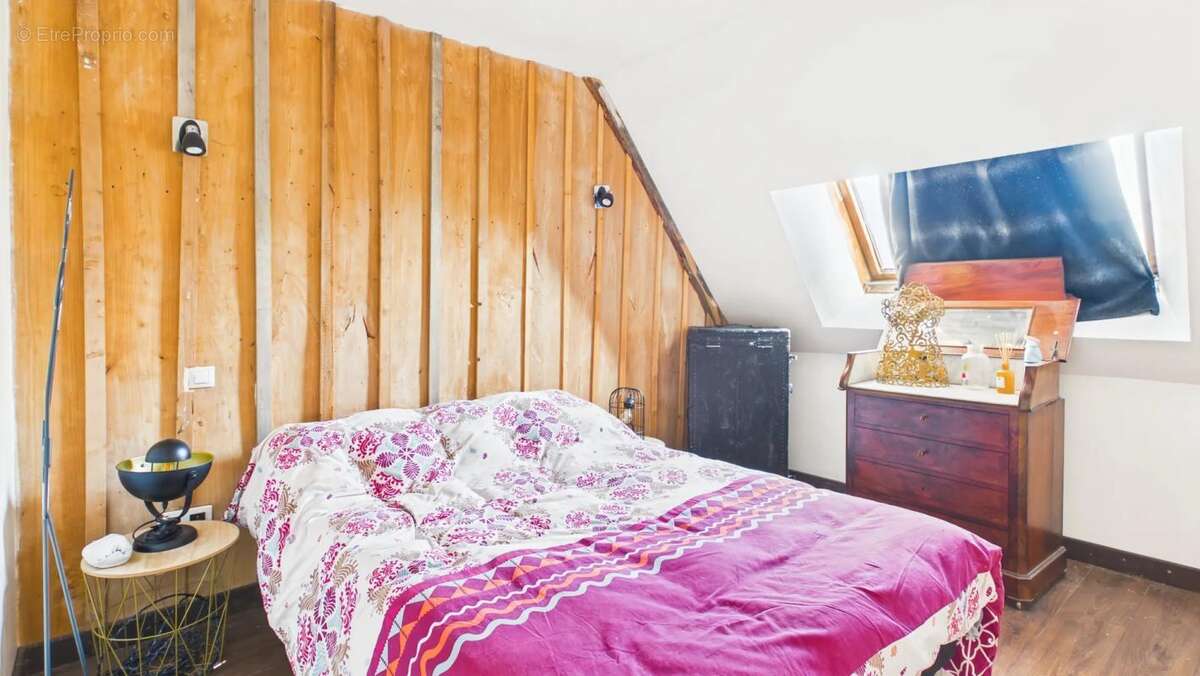 Maison à MEZIERES-EN-BRENNE