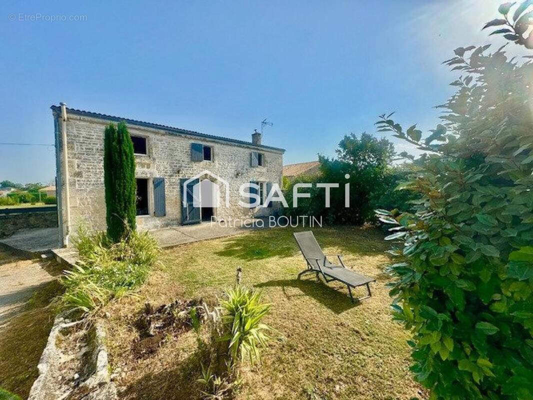 Photo 1 - Maison à VILLIERS-EN-PLAINE