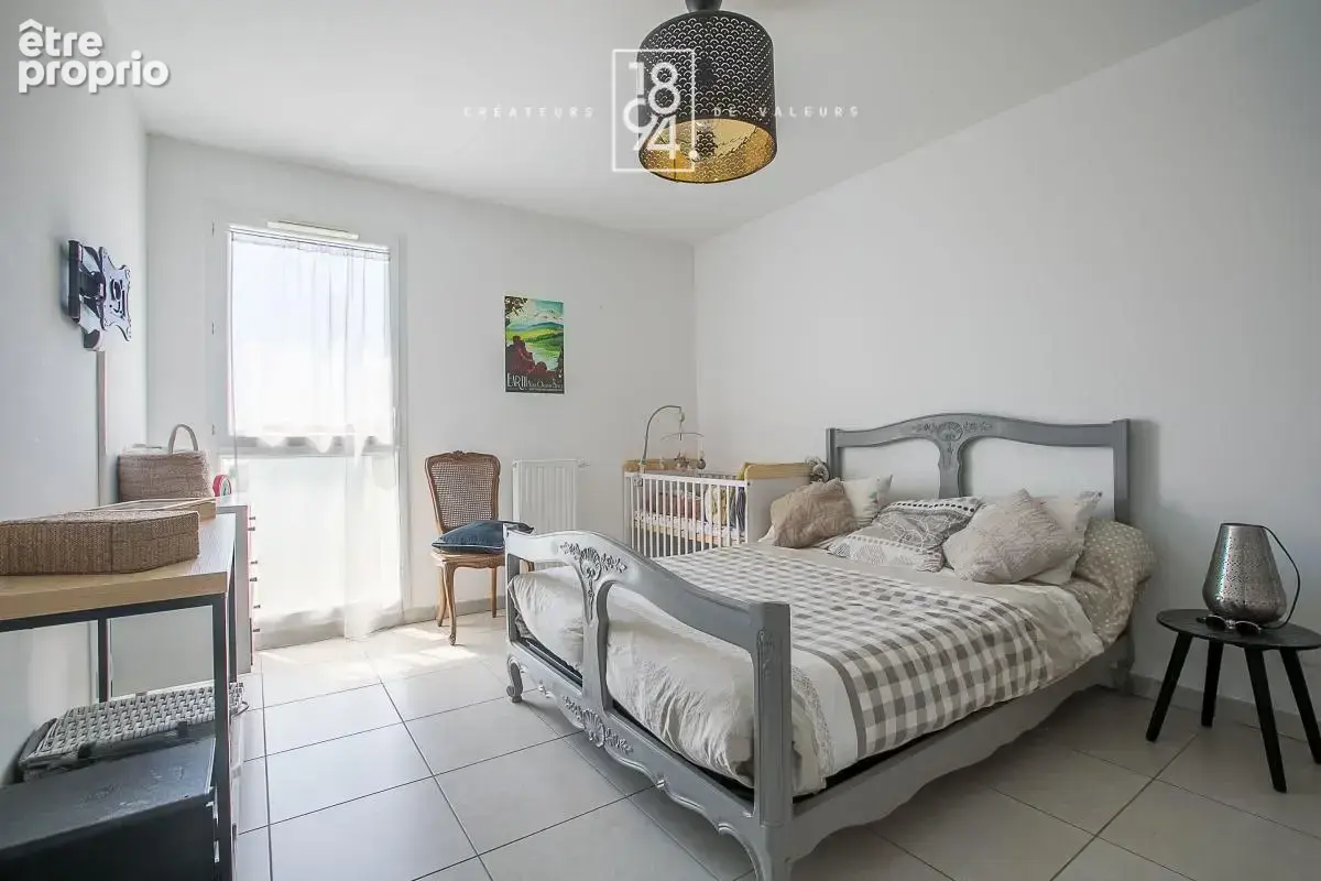 Appartement T3 65m2 BOX ET Place de parking - photo 7