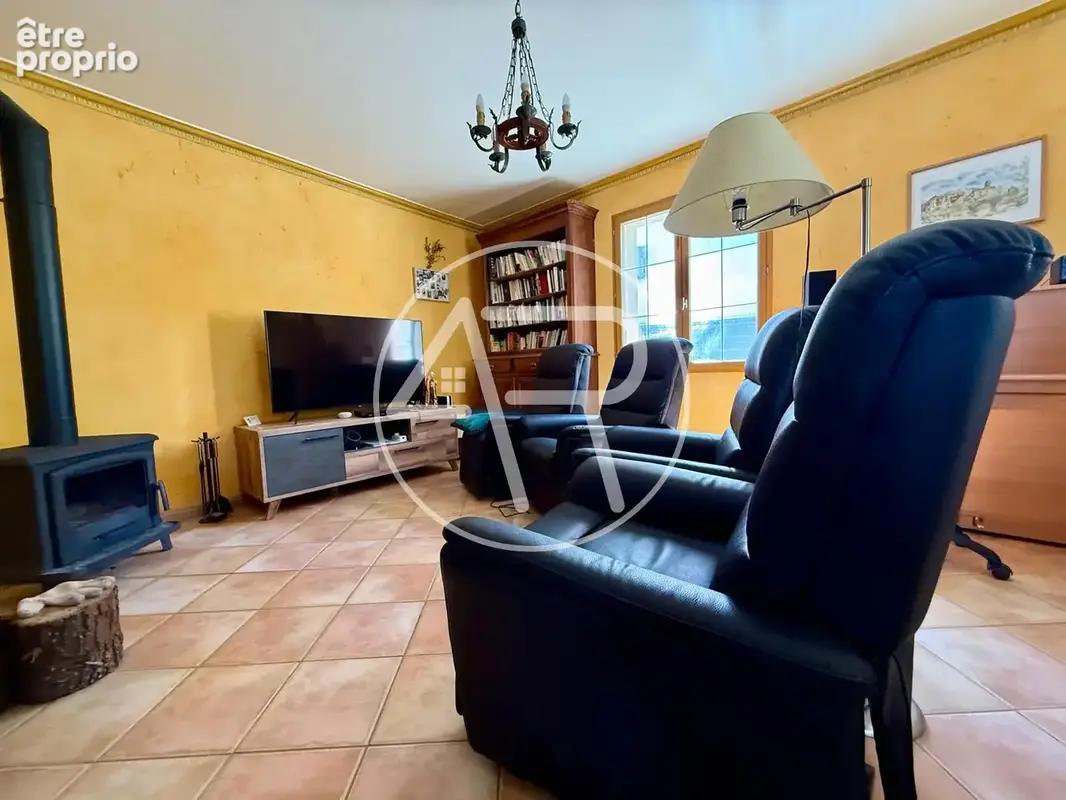 Rare maison plein pied 171 m2 avec terrain arbore de 1365 m2 - photo 4