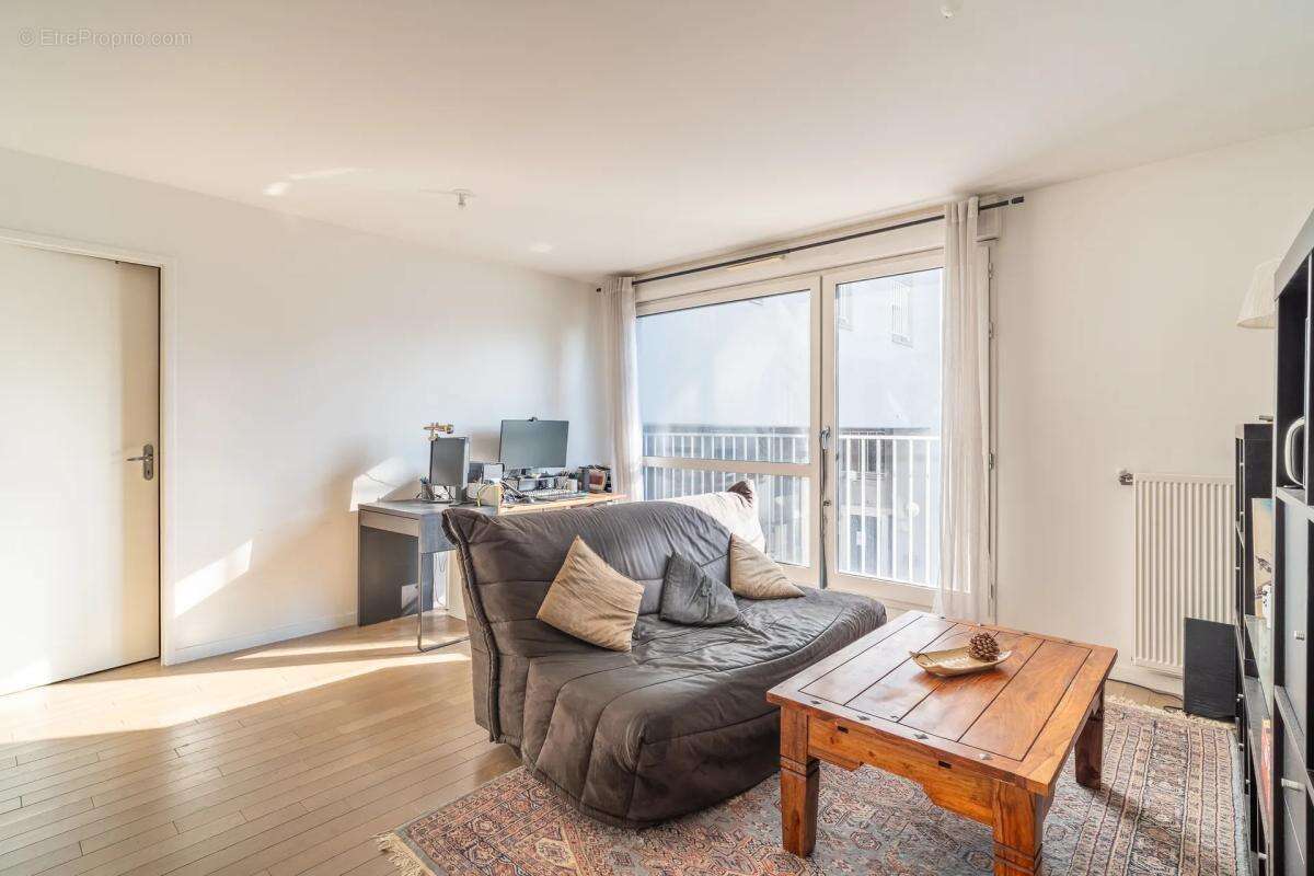 Appartement à COLOMBES