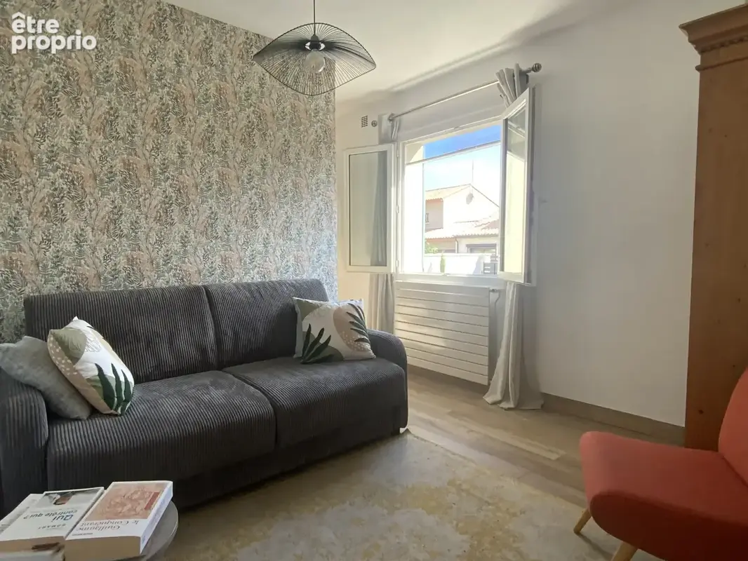 A 600 m de la place aux herbes, villa avec piscine. - photo 16