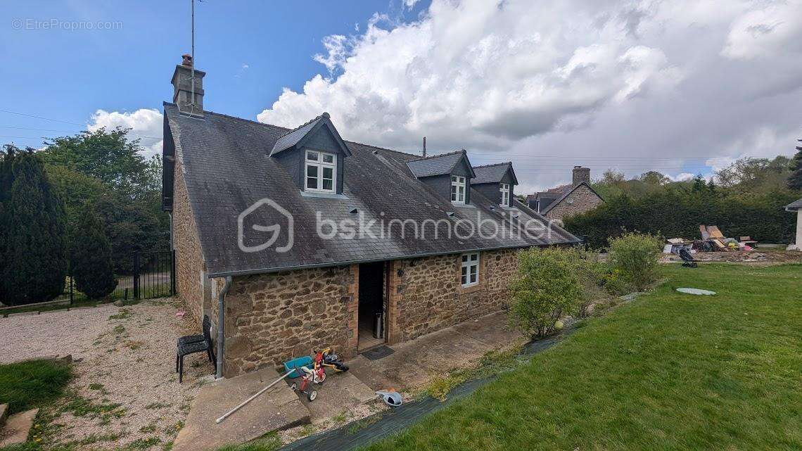 Maison à SAINT-MARS-SUR-LA-FUTAIE