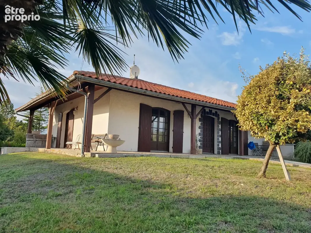 Maison 6 pièces 123 m² à vendre à Semussac (17120) - photo 1