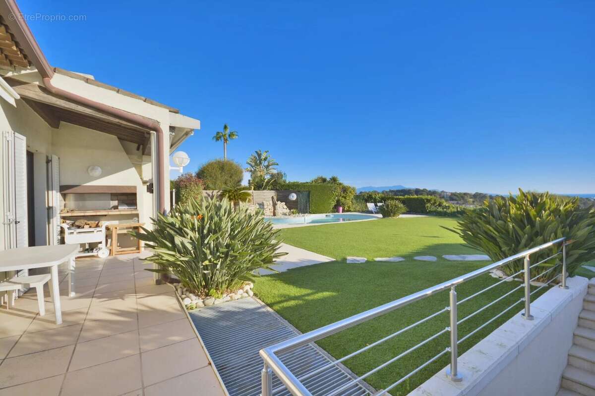 Maison à VILLENEUVE-LOUBET