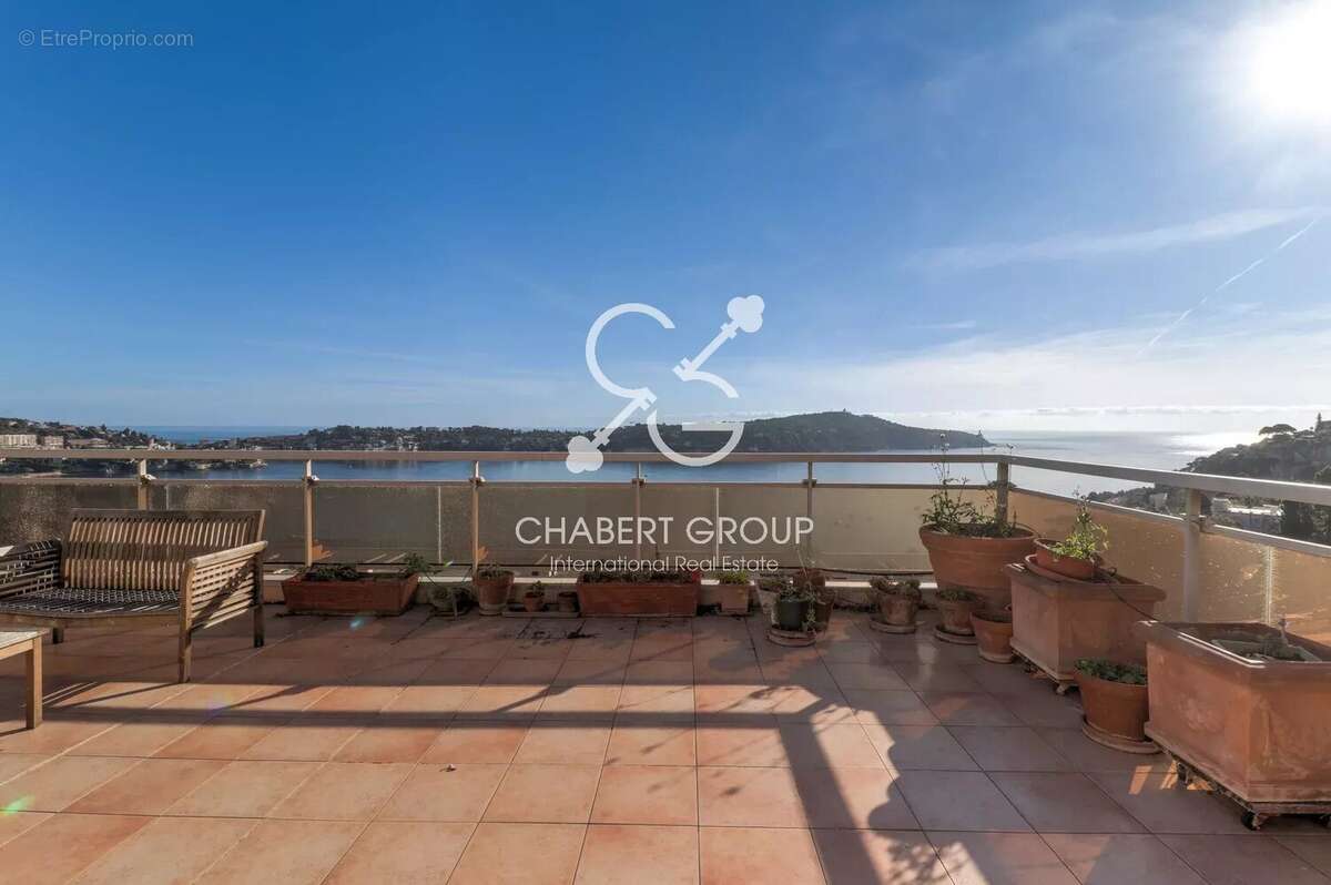 Appartement à VILLEFRANCHE-SUR-MER