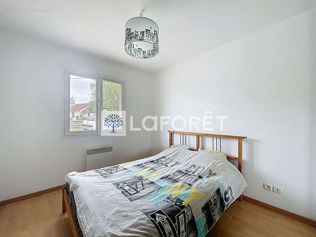 Maison à SAINT-DIDIER-DE-LA-TOUR