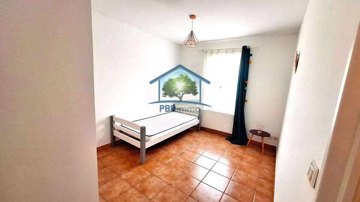 Appartement à MARSEILLE-15E