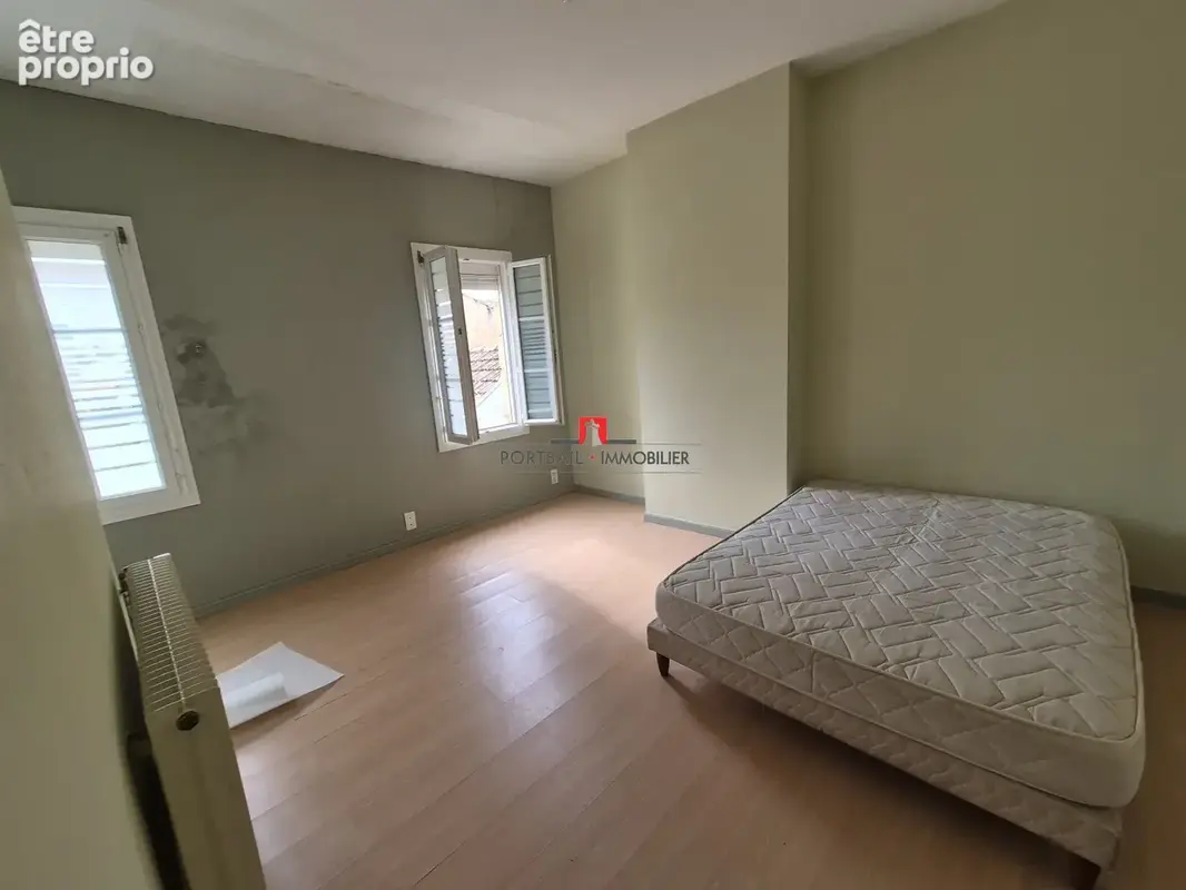 Appartement 380 m² à Blaye  - photo 5