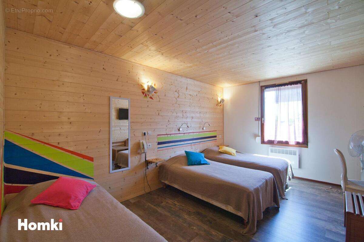 Maison à MONTLIOT-ET-COURCELLES