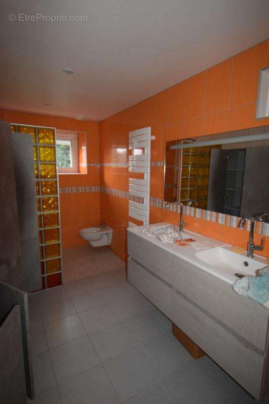 Appartement à MELLAC