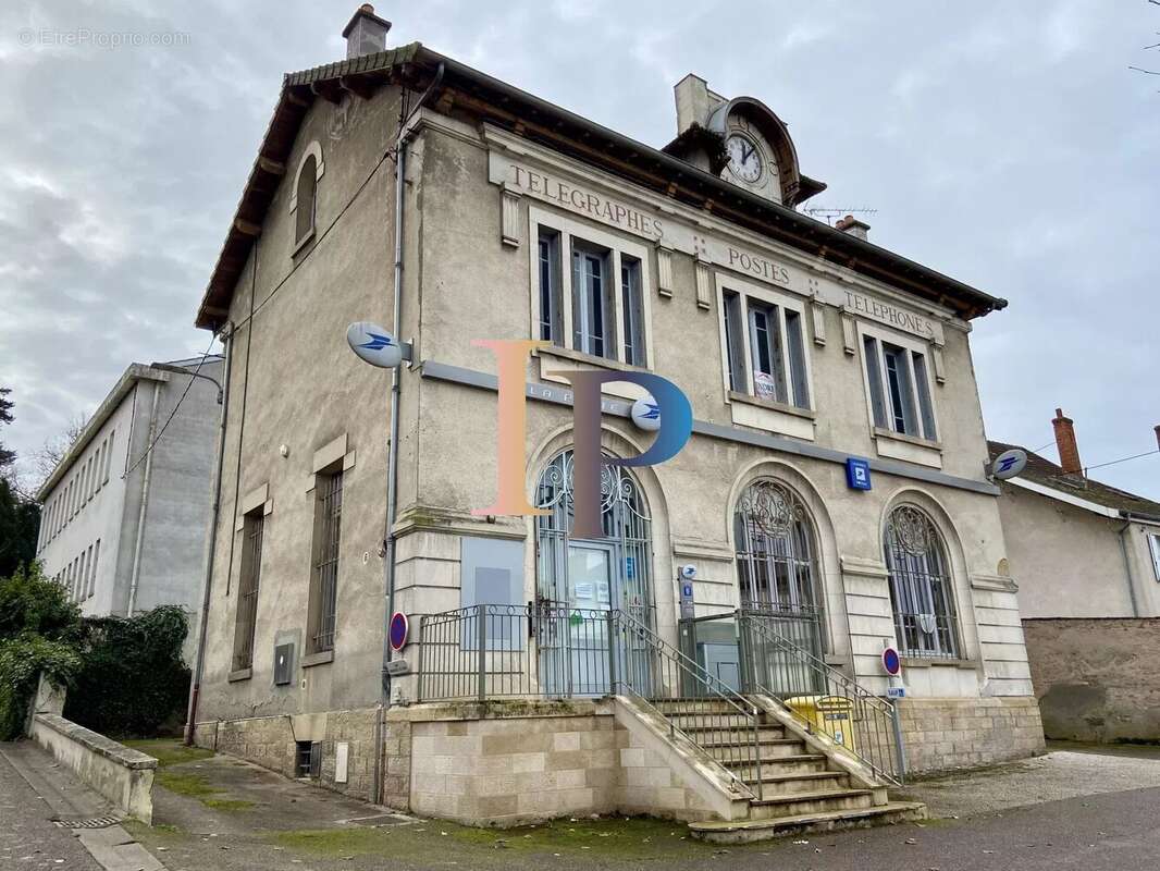 Maison à LA CLAYETTE