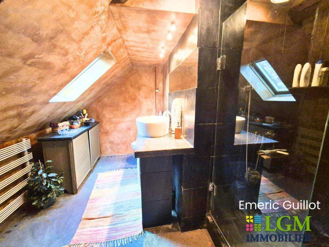 Maison familiale – 185 m² habitables – 5 chambres – Grand bureau - Atelier - Grande Terrasse couverte - Porche - Cave – Morée (4 - photo 12