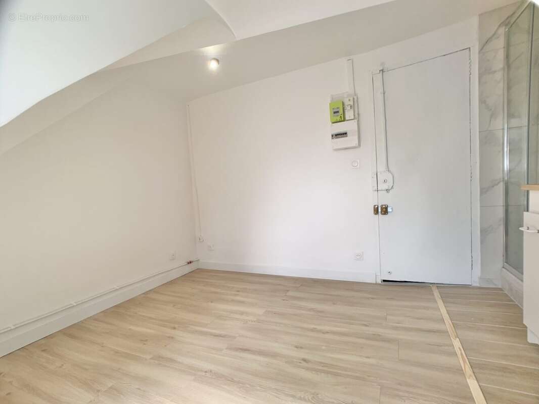 Appartement à PARIS-9E