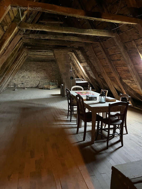 Maison à SENERGUES