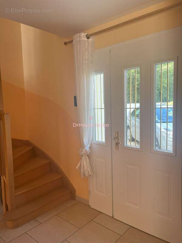 Maison 205 m² à Beaumont  - photo 5