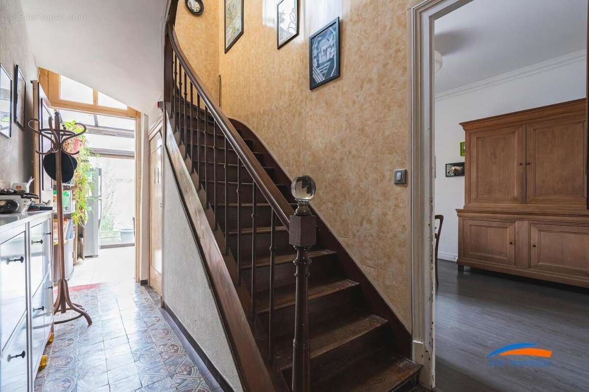Maison 137 m² à Reims  - photo 7