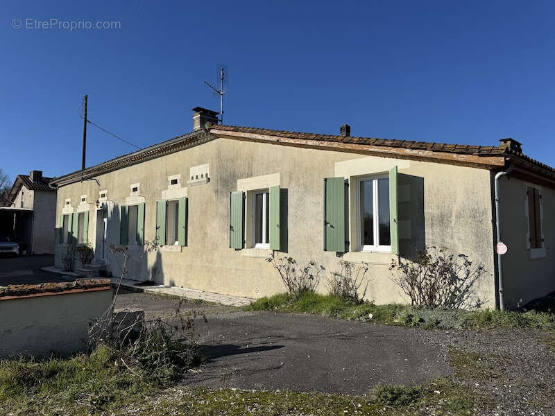 Maison à PILLAC