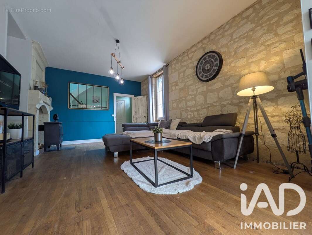 Maison 147 m² à Benais  - photo 5