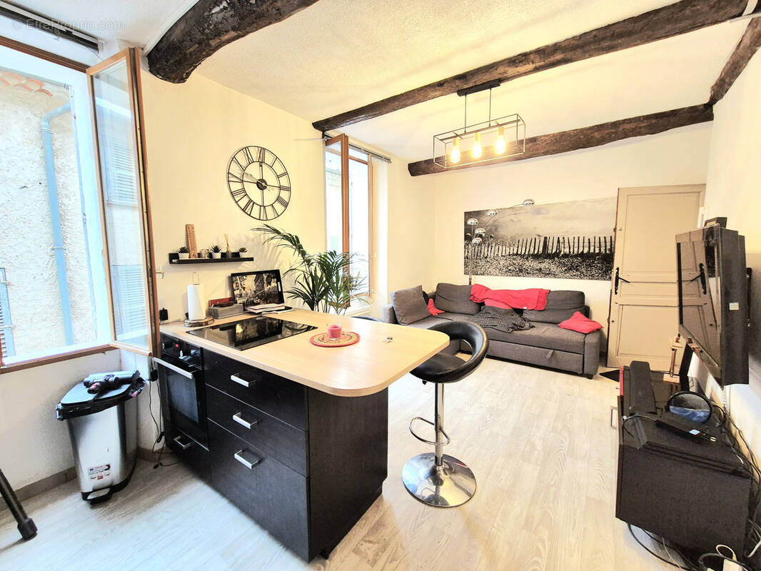 Appartement à HYERES