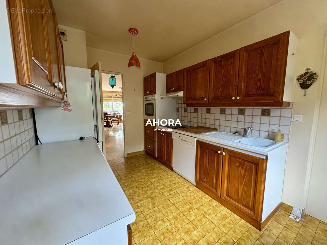 Appartement à MARSEILLE-9E