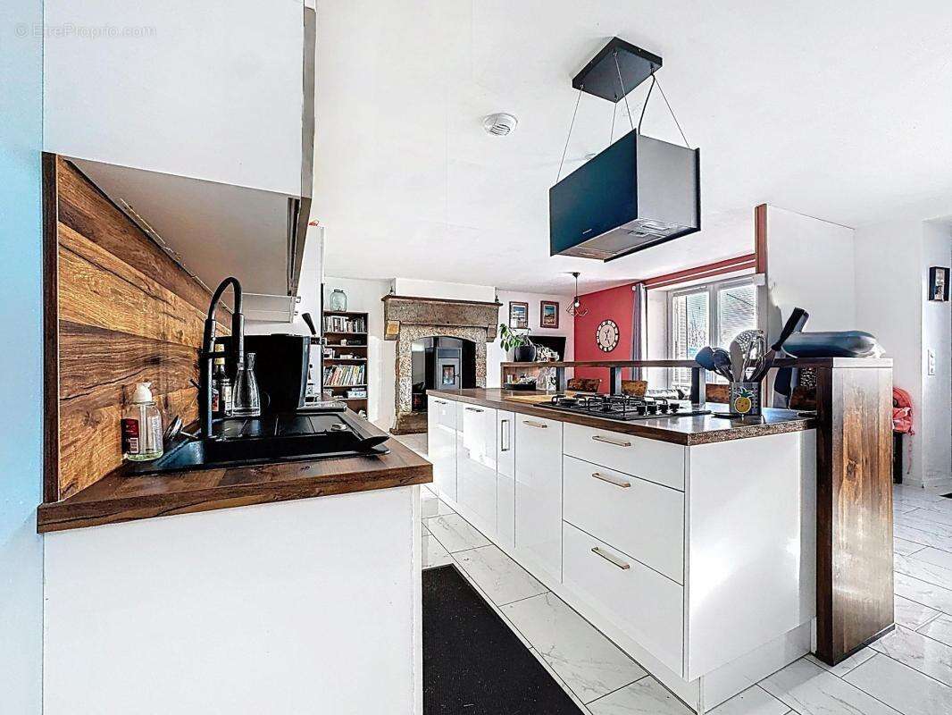 Maison à LE TRONCHET