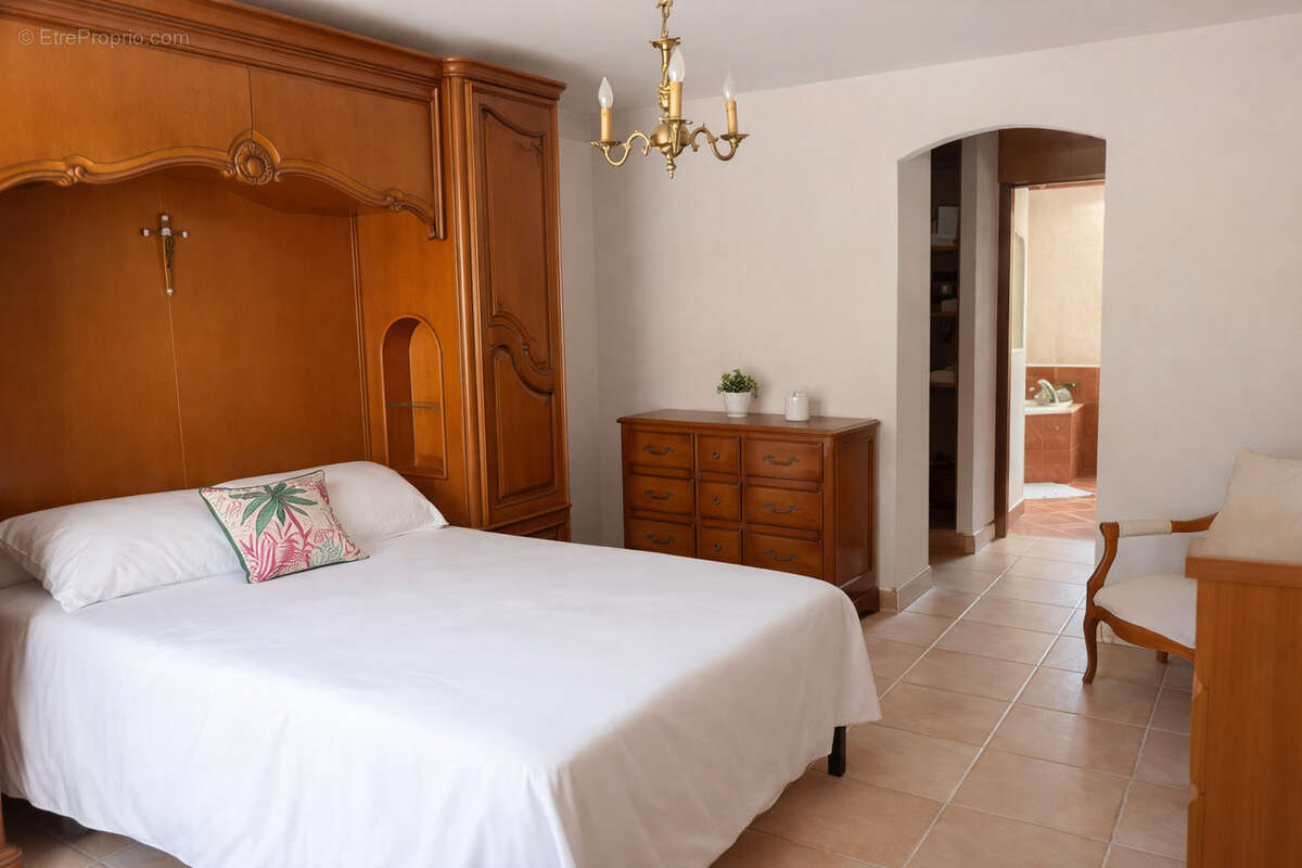 Venez découvrir cette belle villa 4 faces au calme - photo 6