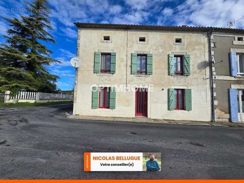 Maison à SERRES-ET-MONTGUYARD