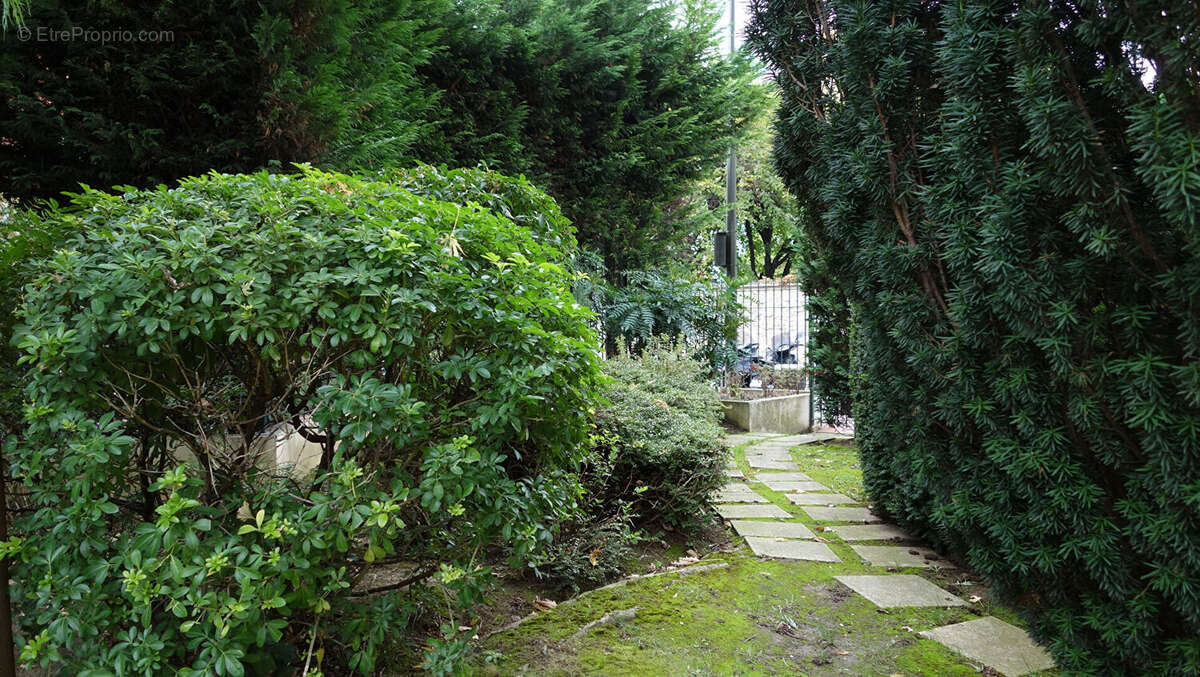 Appartement à LEVALLOIS-PERRET