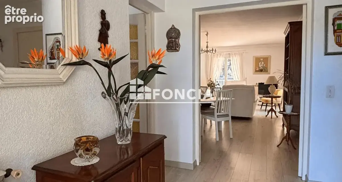 PROPRIETE avec annexes sur 3000m2 plat - photo 2