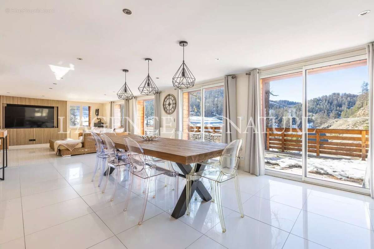 Appartement à DALUIS