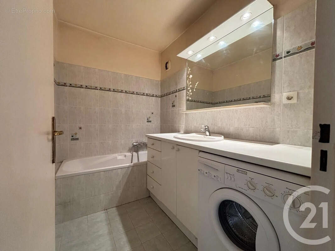 Appartement à LE CANNET